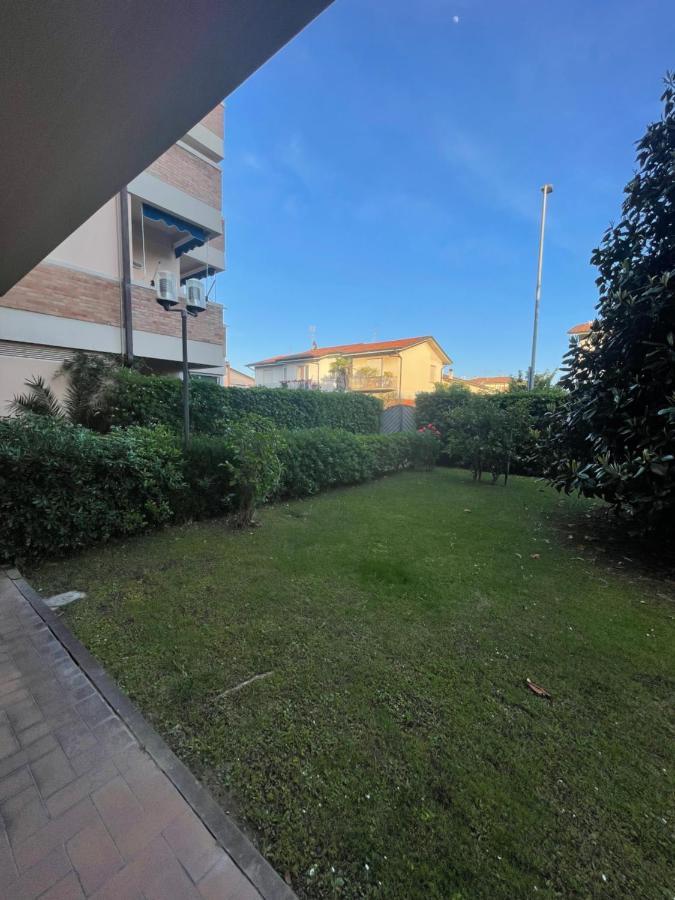 Appartamento Viareggio Sabbia Bianca Esterno foto